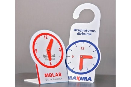 Plastikiniai įmonių laikrodžiai